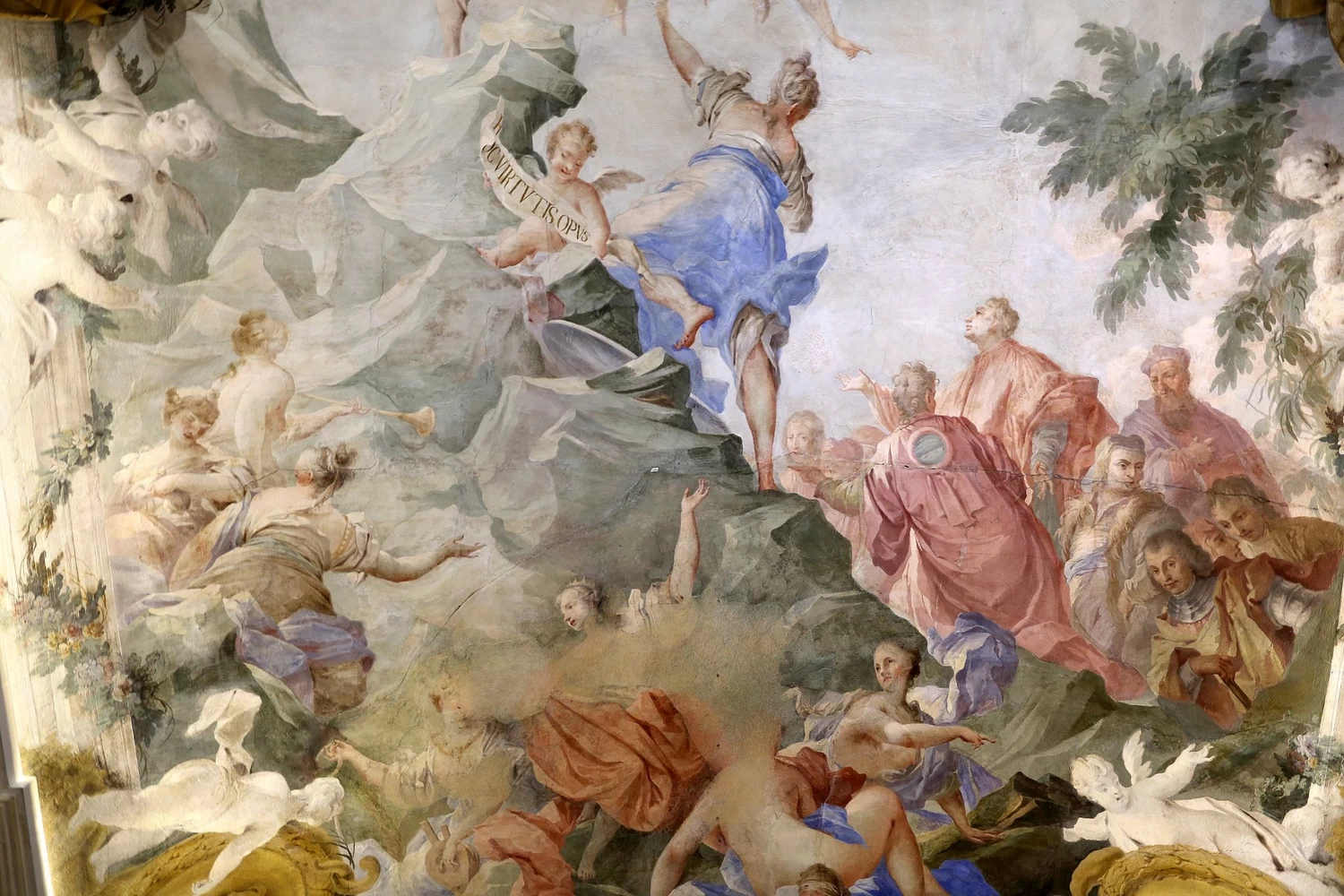 Palazzo dei Visacci - galleria con apoteosi della famiglia Guicciardini
